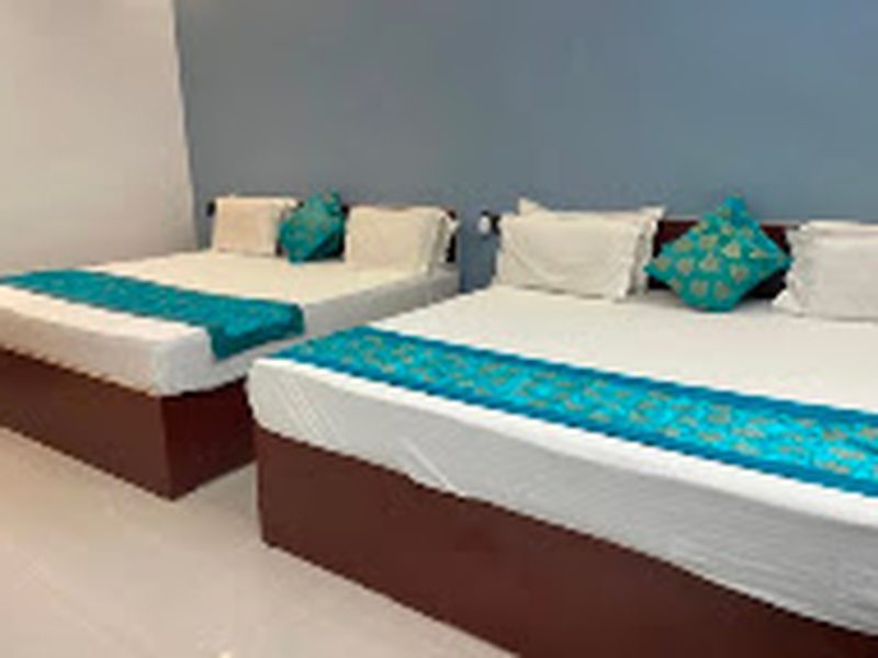 Standard twin-bed room at Shri Shiv Krishna Dham, Vrindavan